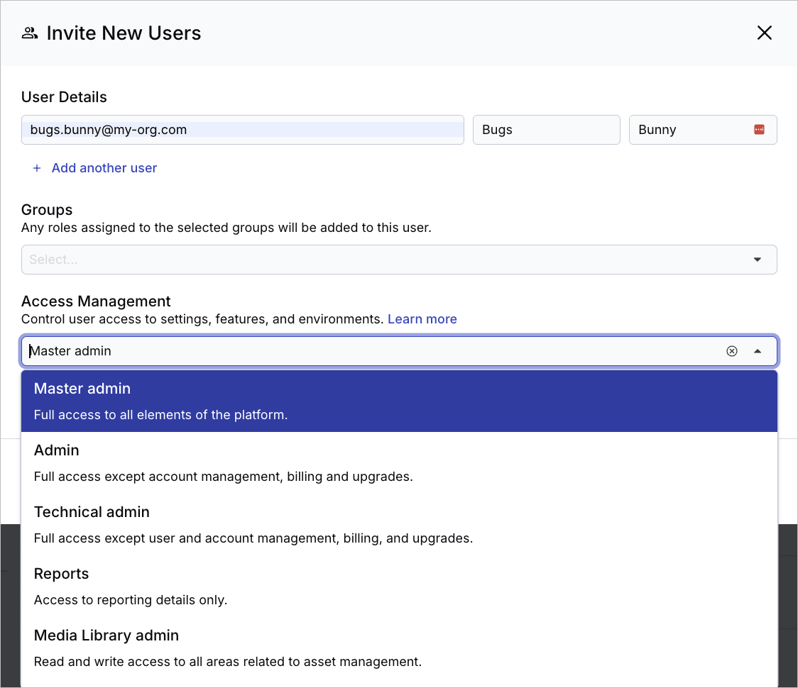 Invite users dialog showing access bundle selection
